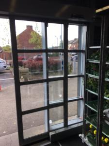 Commercial window cleaning services