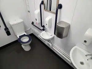 Greggs Castleford Retail Cleaning