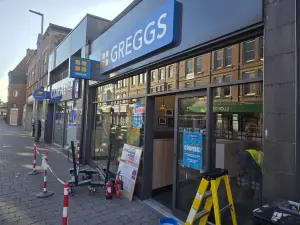 Greggs Castleford Retail Cleaning